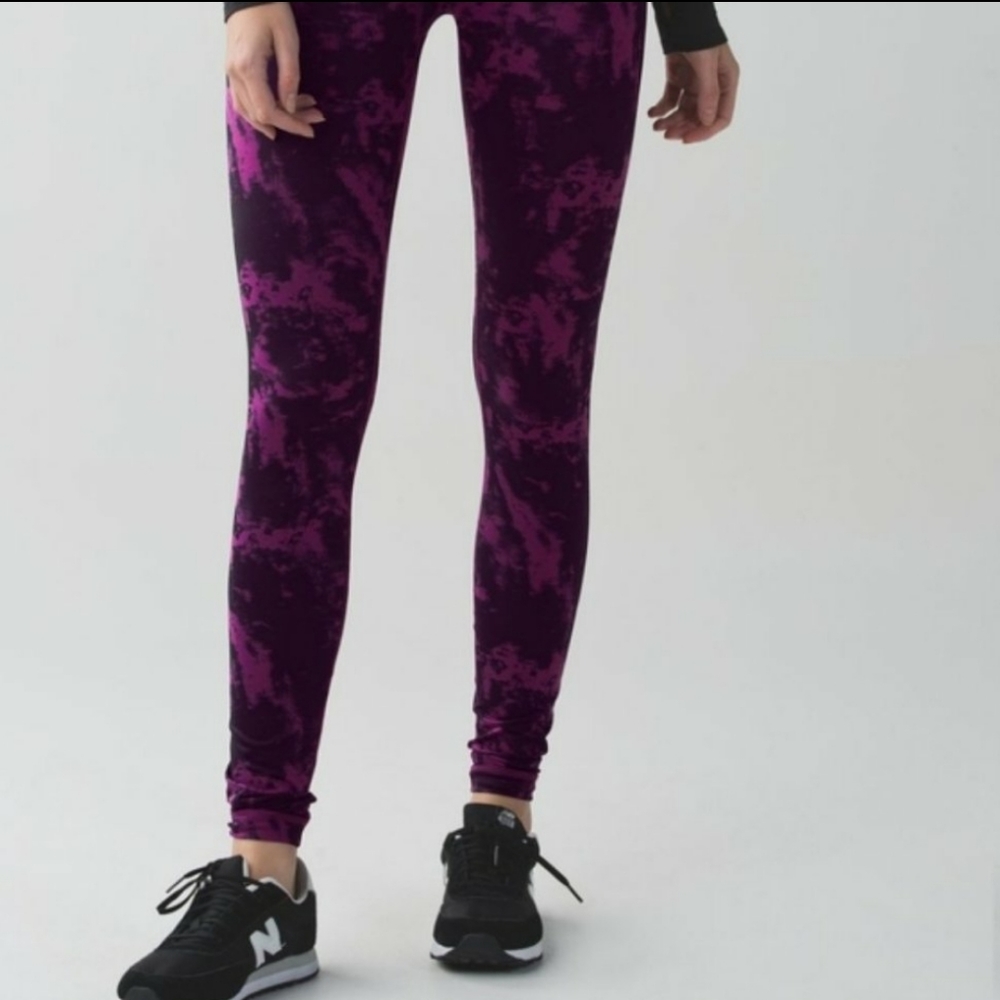Lululemon Sz 4 Wunder Under Pant In Fuschia & Black Tie-Dye